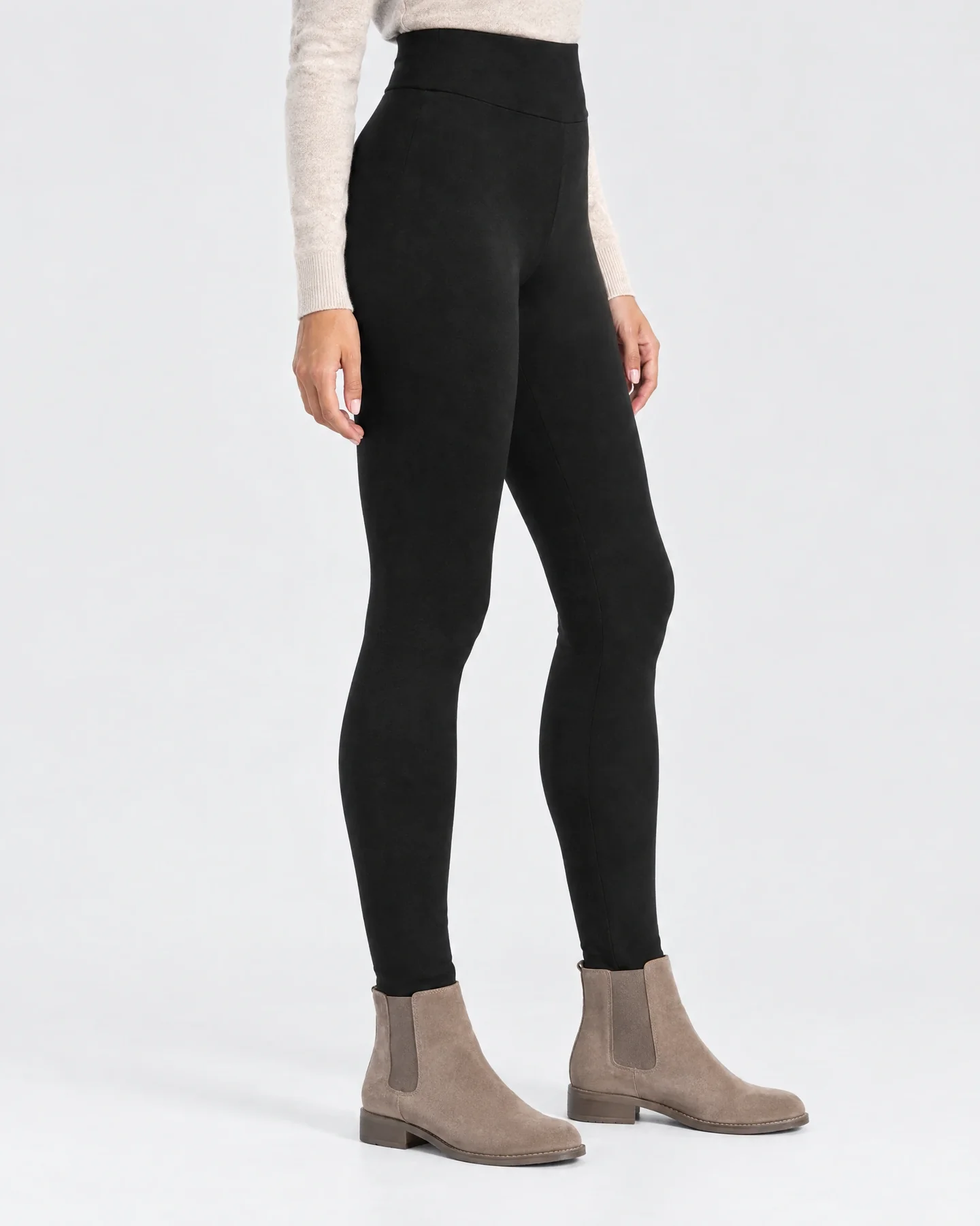 Everest fur leggings, side silhouette