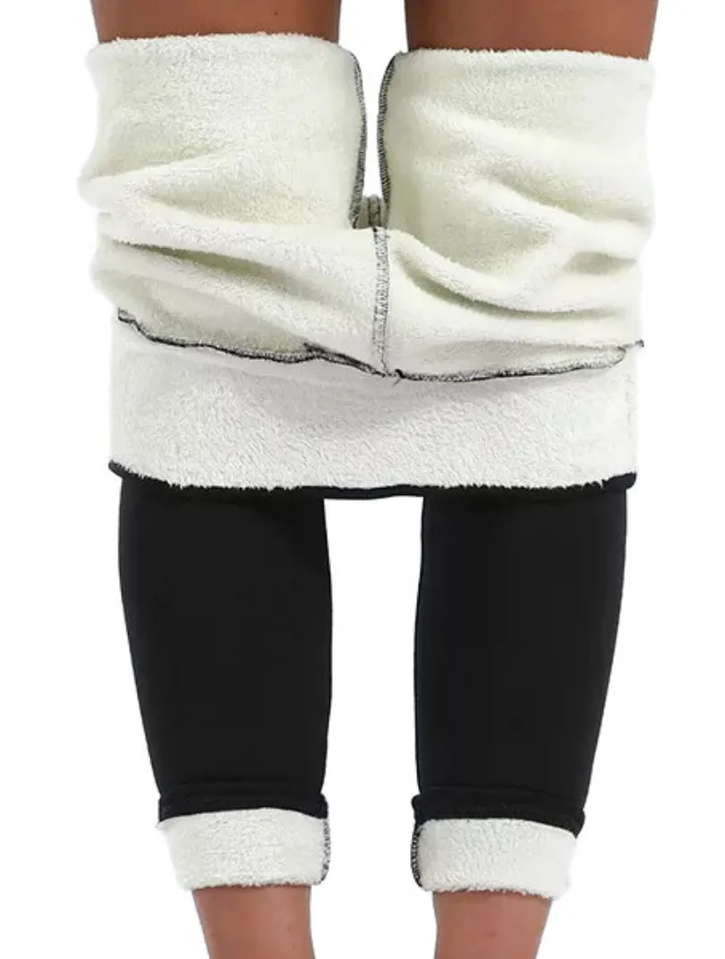 Lining folded down from the waist and at the ankles